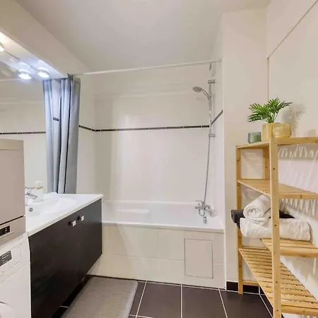Apartment 24h Self Check In - O Cocon De Creteil, Proche Rer D - Metro 8 *